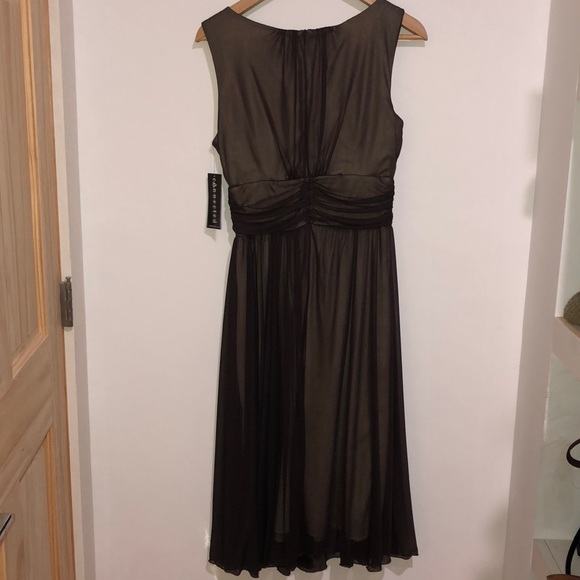Sleeveless sheer brown calf length dress Size 10 - Picture 8 of 9